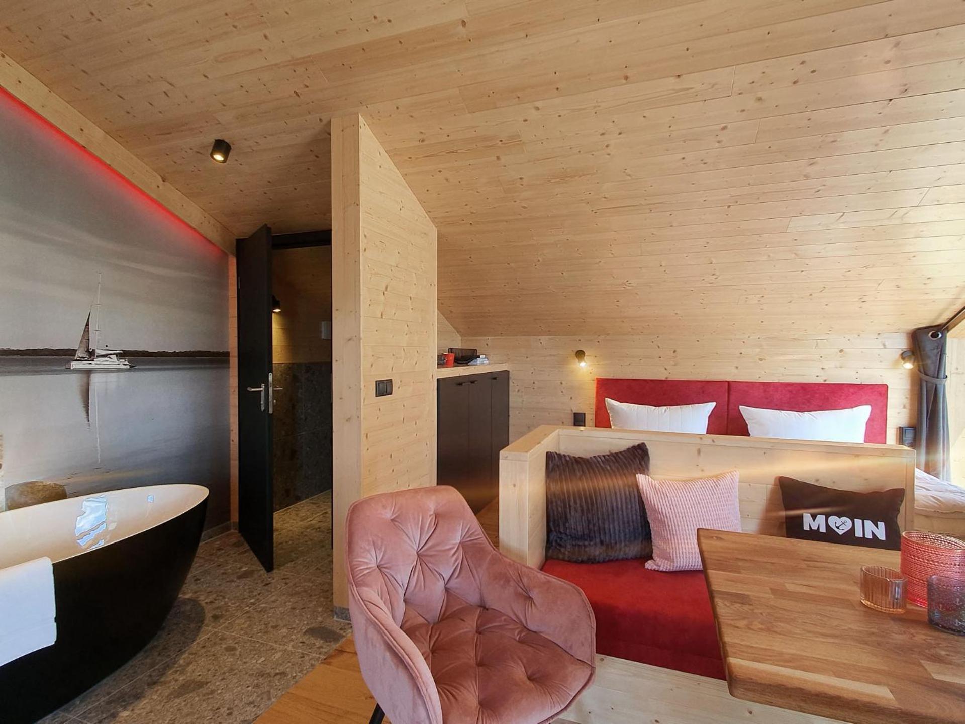 Werder Chalet -- Wolke 7 -- Ostsee-Strand 150M I Sauna I Ekamin I Tiny House Fuer 2 Personen I By "Meyers Am Meer" Boiensdorf 외부 사진